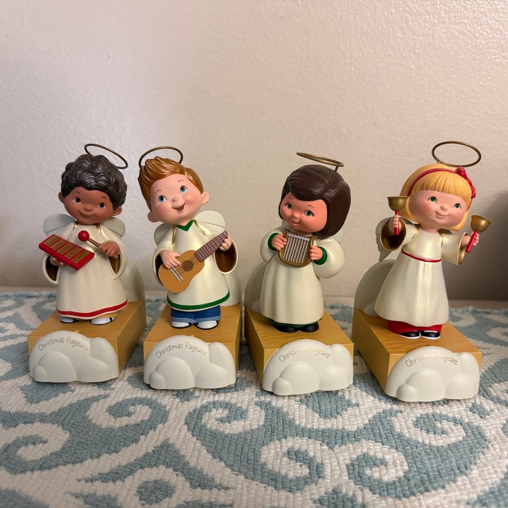 Hallmark Children’s Angel Choir Band Animated Christmas Pageant Singing Set of 4